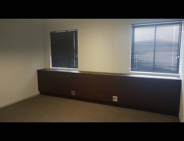 90M² OFFICE TO LET IN TYGER VALLEY
